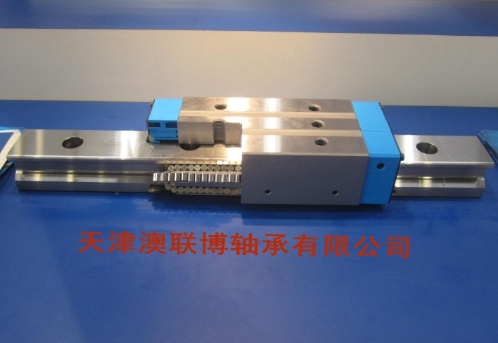 自潤滑免維護導軌